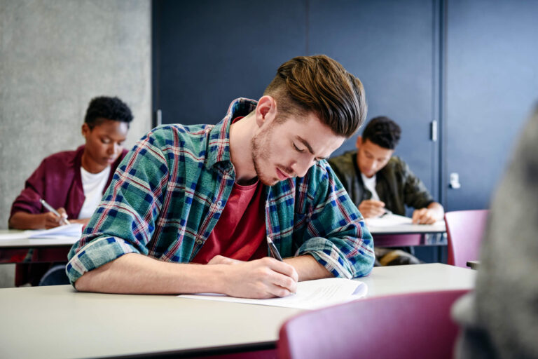 Como Funciona O Processo Seletivo Em Faculdade Particular?