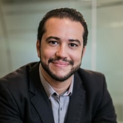 Neife Urbano de Araujo Junior